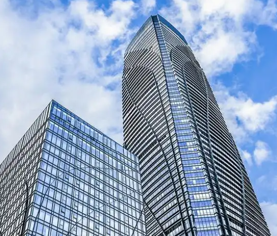 泰安网络公司网站设计技术架构与开发流程对比分析